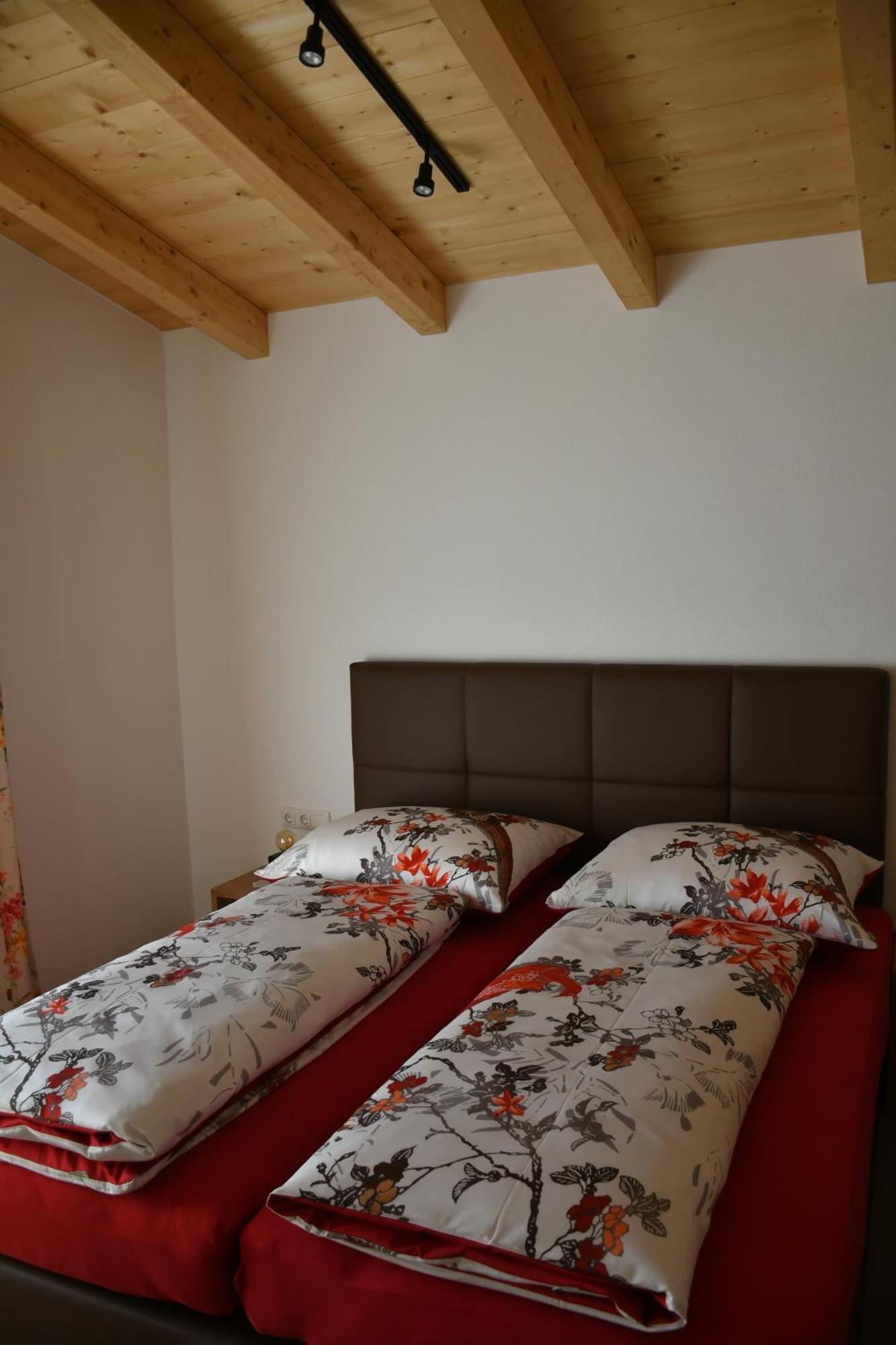Gaestehaus Brugger Neukirchen am Großvenediger 部屋 写真