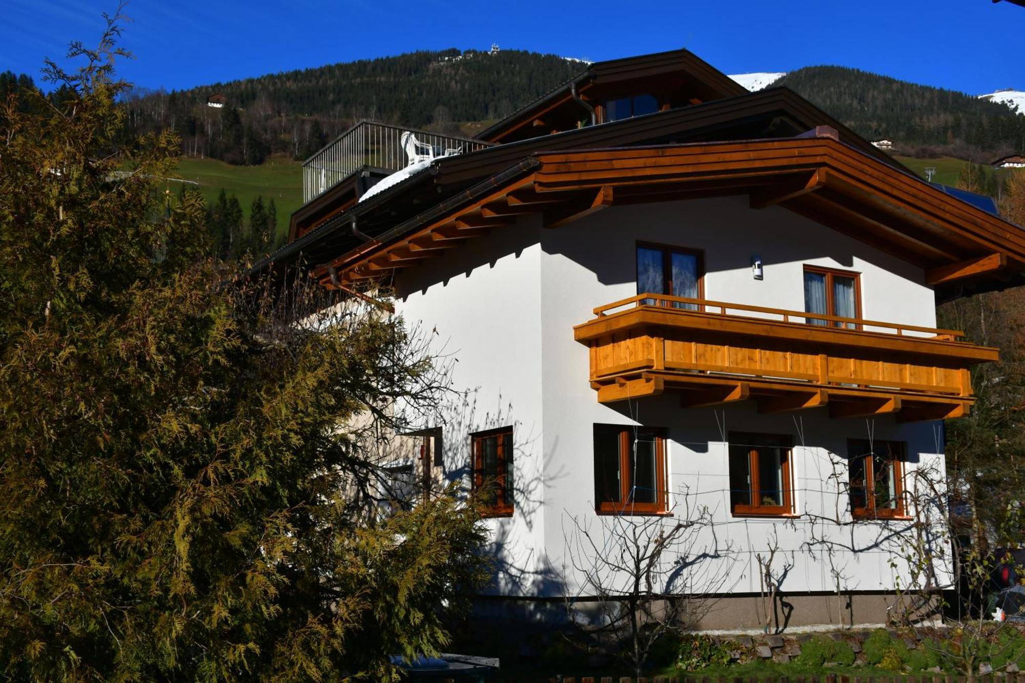 Gaestehaus Brugger Neukirchen am Großvenediger 部屋 写真