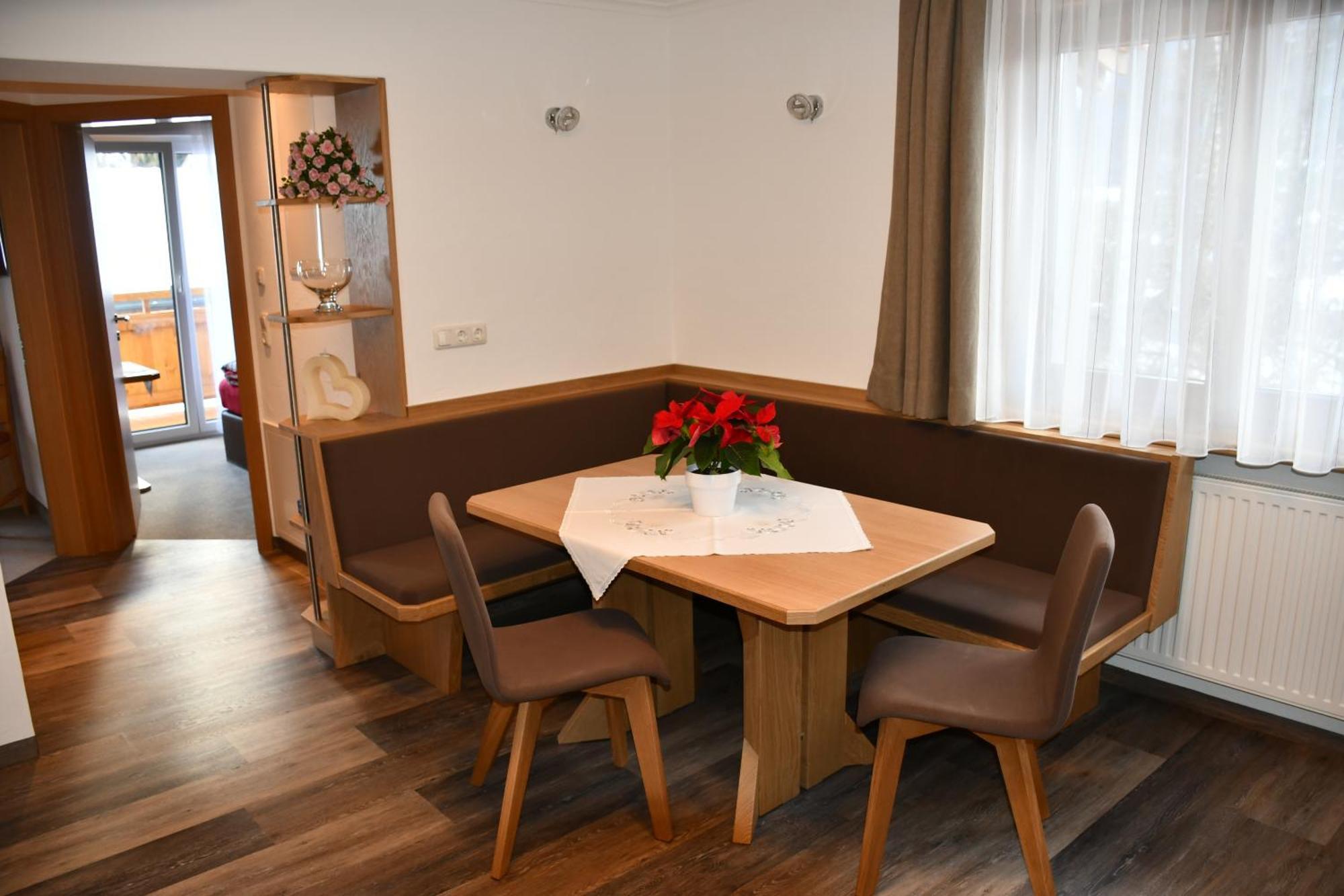 Gaestehaus Brugger Neukirchen am Großvenediger 部屋 写真