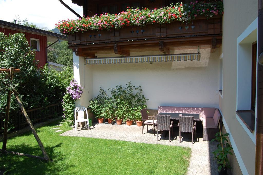Gaestehaus Brugger Neukirchen am Großvenediger エクステリア 写真